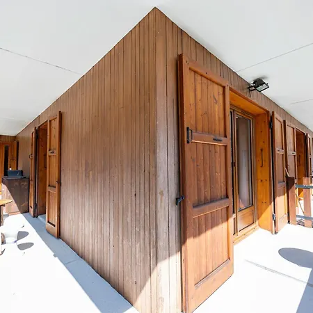 Les Arolles Apartment *